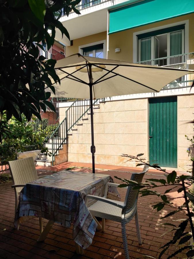 Appartamenti Con Giardino E Posto Auto Per Famiglie 피날레리구레 외부 사진