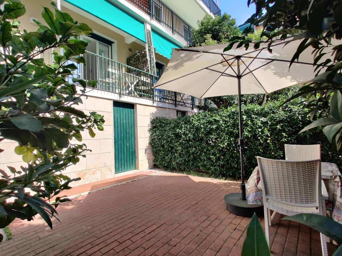 Appartamenti Con Giardino E Posto Auto Per Famiglie 피날레리구레 외부 사진